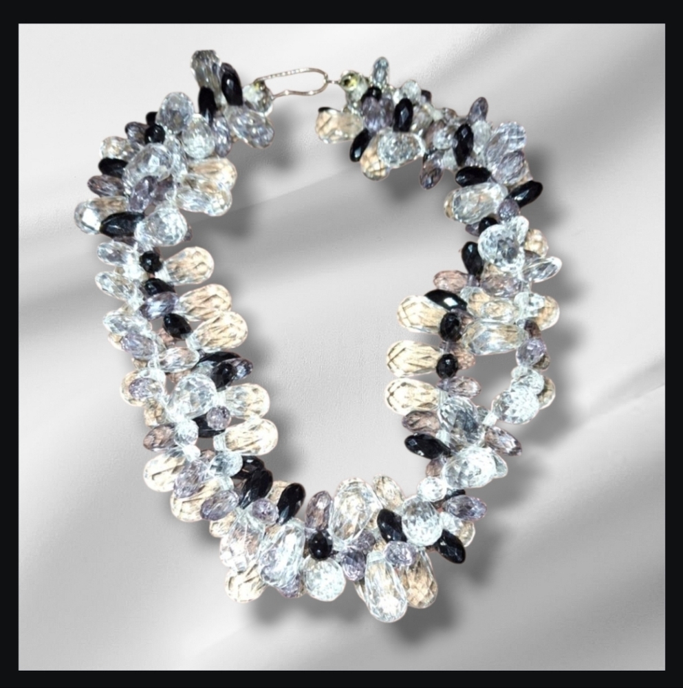 Fornash Facet Bead statement Crystal Necklace stretch, Signed. hook clasp